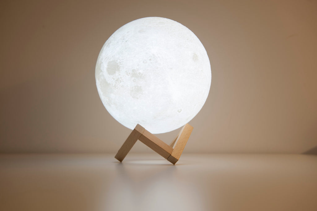 8 Reasons Why The Moon Lamp is the Perfect Gift for Your Loved Ones