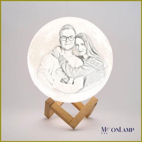 Image of love couple printed in the 8 inch moon lamp